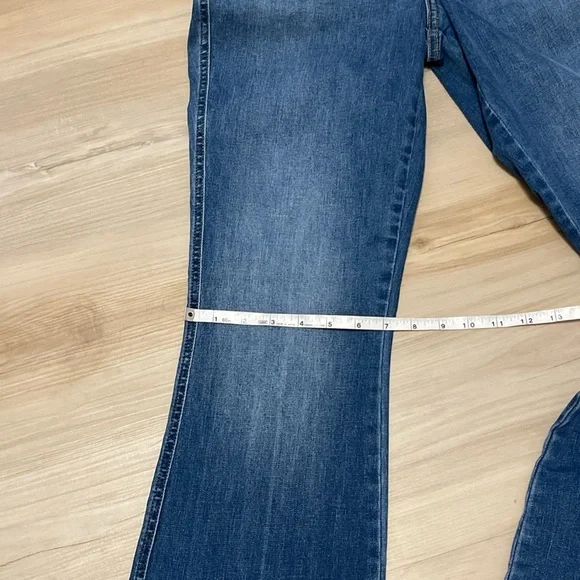 Wonderly Dark Blue Flare Jeans Women Size 6R - Picture 13 of 14